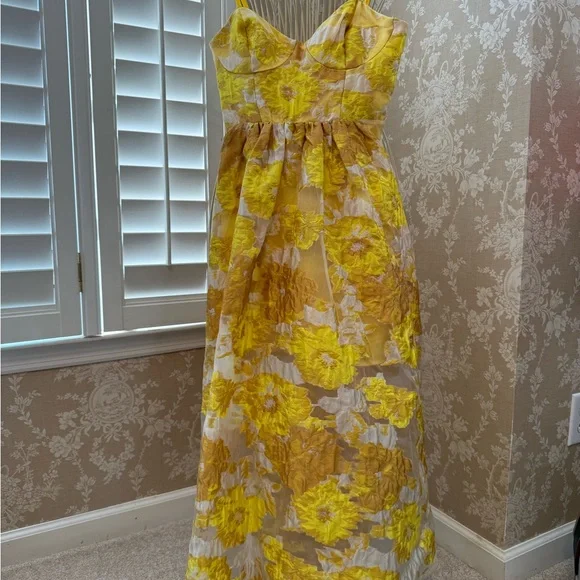 Showpo Yellow and Gold damask Floral Midi Dress - Picture 2 of 8